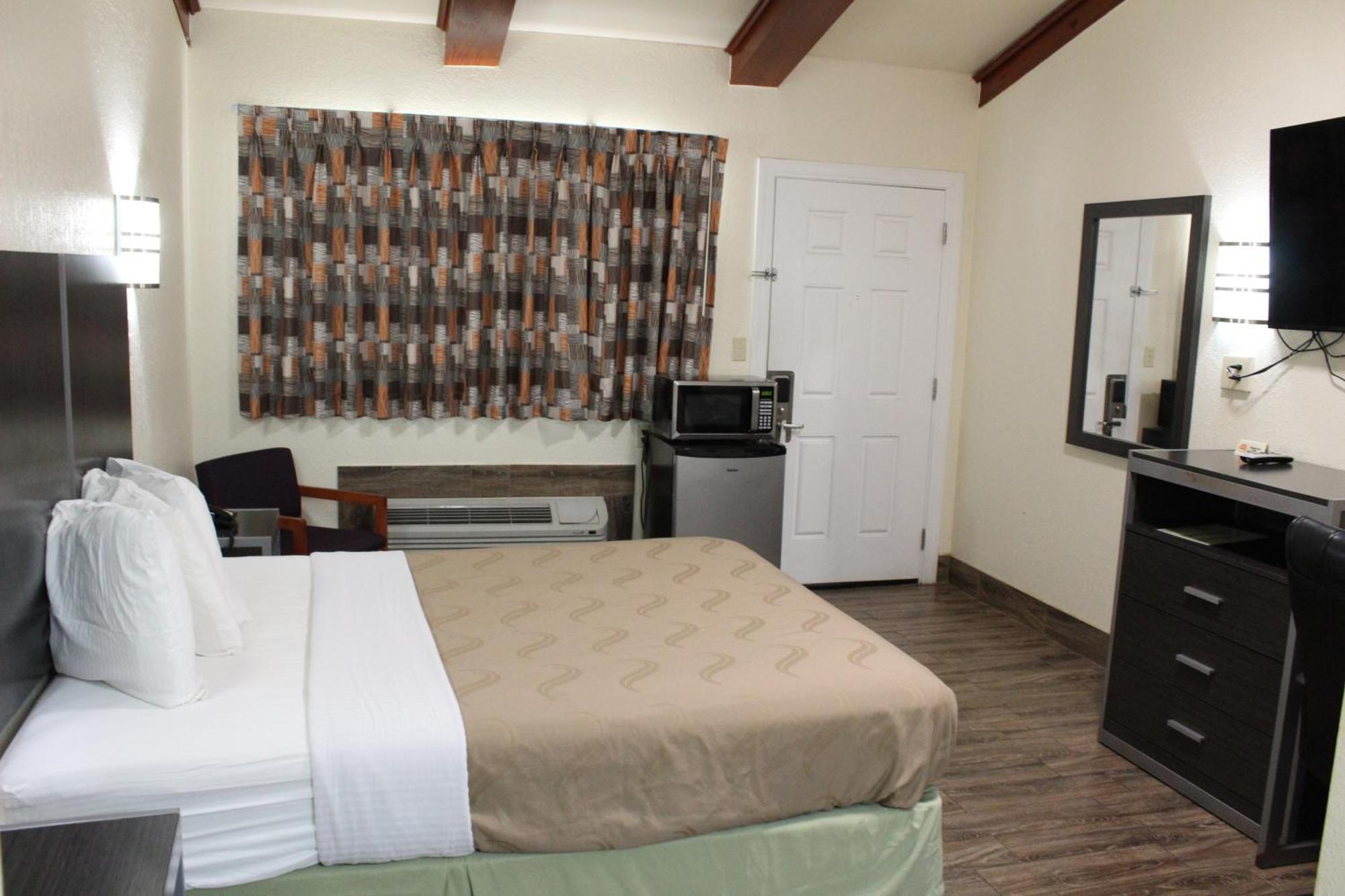 Evergreen Inn And R.V. Winnfield Экстерьер фото